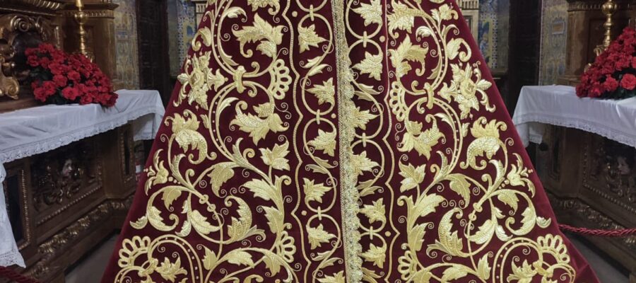 Bendición del nuevo manto de vista